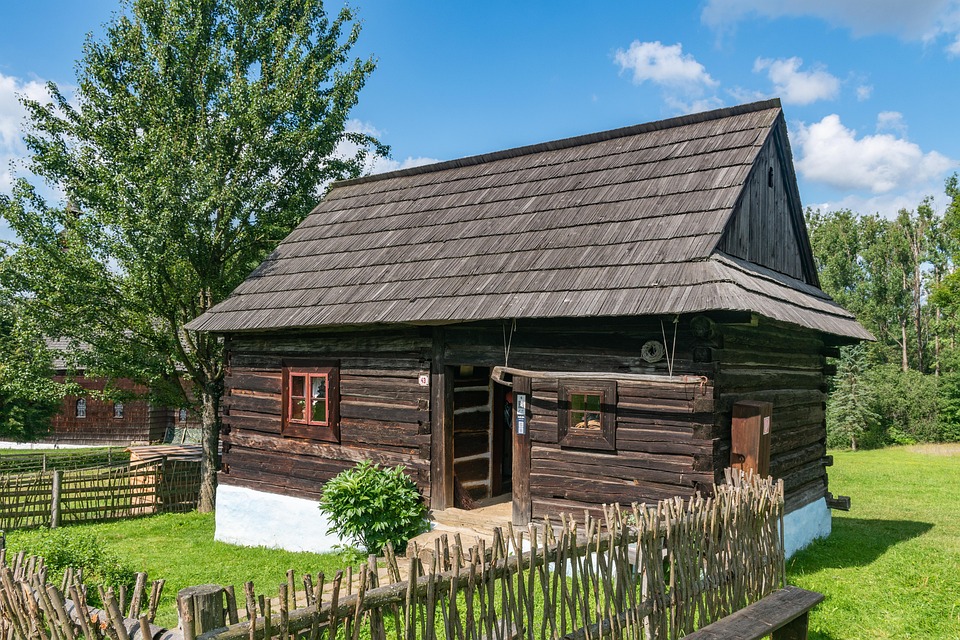 Property Investment: Risks, Rewards, and Expert Advice
