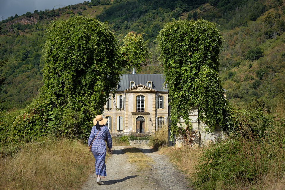Affordability Crisis: How to Navigate Today's Housing Market