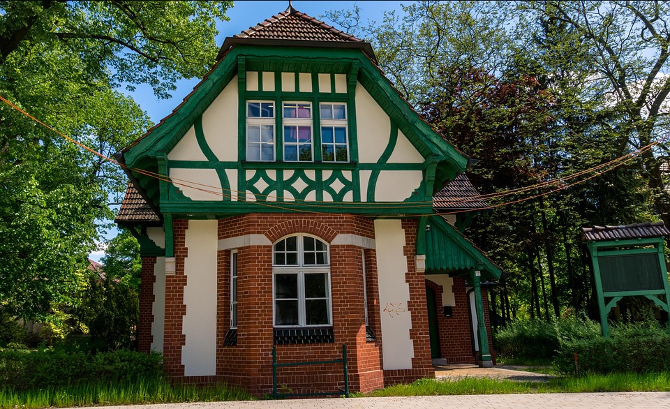 How a Realtor Can Maximize Your Home's Selling Price